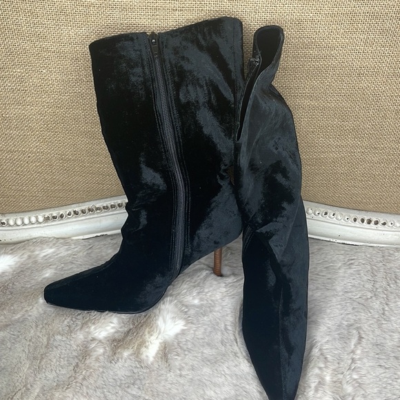 Colin Stuart for Victoria Secret•Black Suede•Midi Boots - Picture 2 of 9